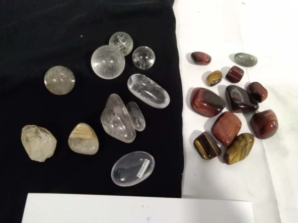 lot 532 various gem stones