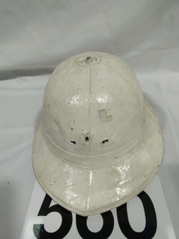 lot 560 pith helmet - Image 3