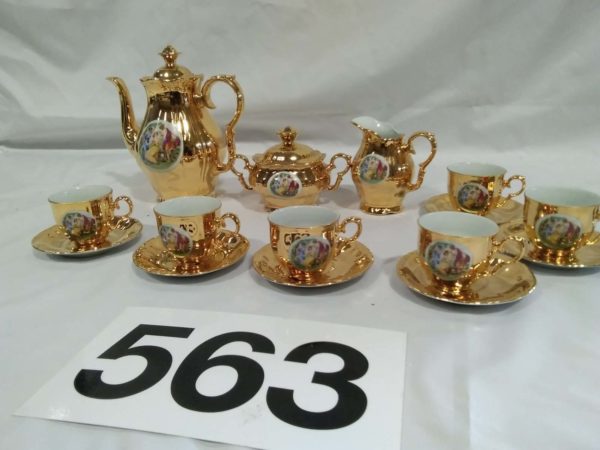 lot 563 gold lustre coffee set ( complete) - Image 4