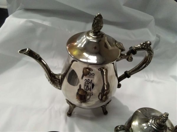 lot 264 silver plated teapot, milk & sugar - Image 2