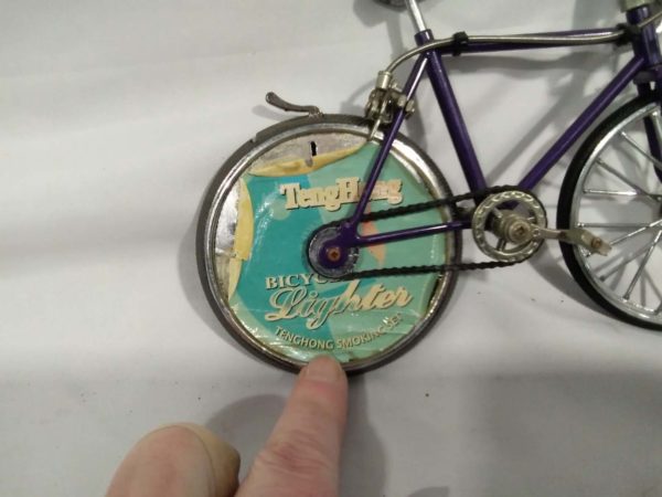 lot 290 novelty bike lighter - Image 4