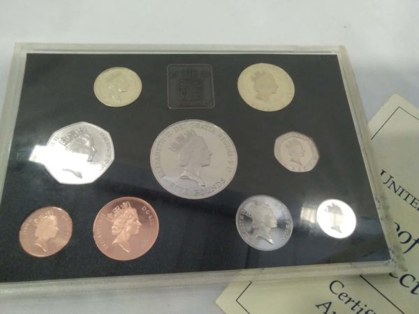 lot 297 royal mint deluxe annual set 1996 - Image 4