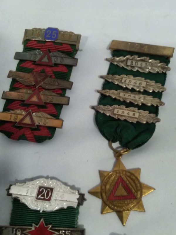 lot 303 drivers award medals and ribbons - Image 4