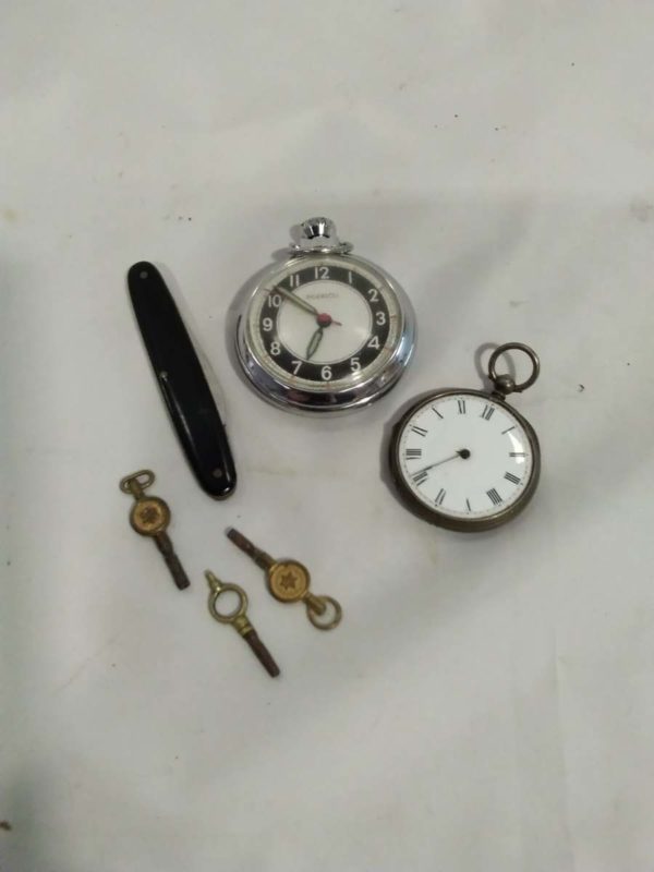 lot 312 pocket watches key and fruit knife