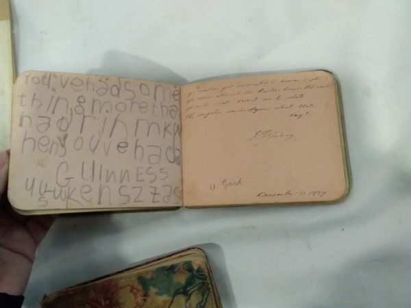 lot 313 antique  letter and autograph books - Image 6