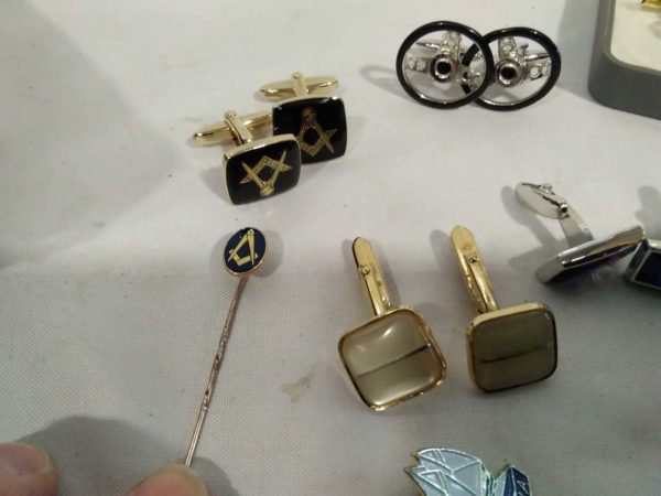 lot 315 cufflinks & coins inc some Masonic - Image 4