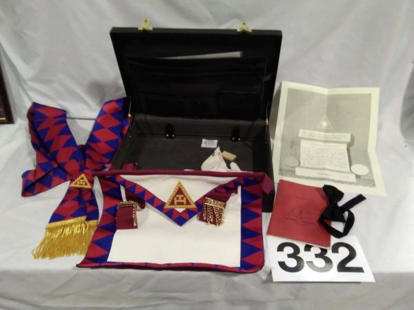 lot 332  masonic sash & apron