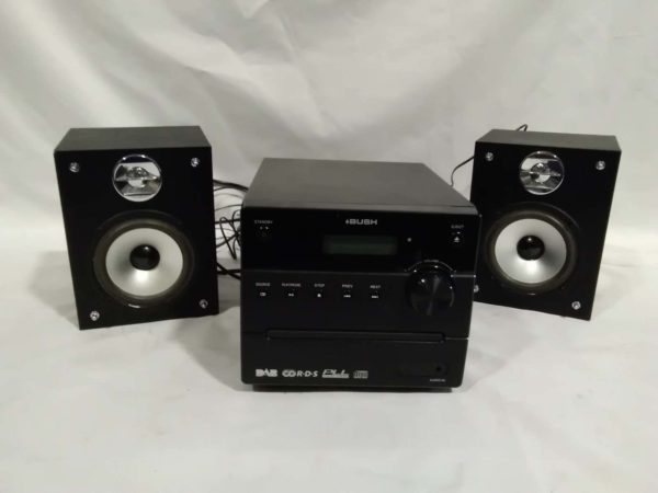 lot 479 DAB CD Player & speakers, remote - Image 2