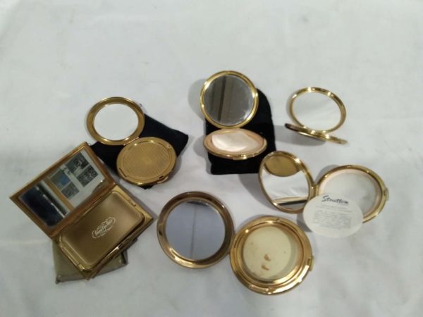 lot 483 Vintage compacts inc stratton, Kigu, vanity Fair - Image 7