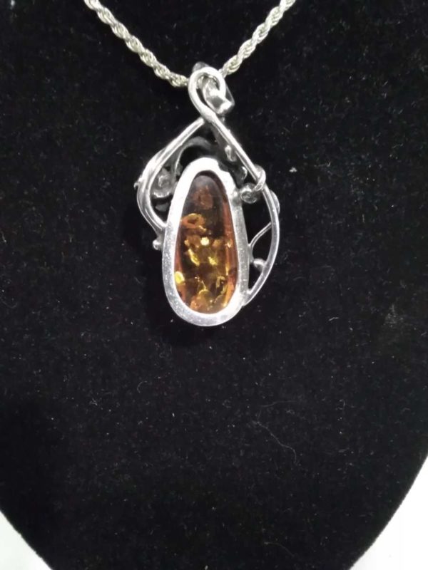 lot 484 sterling silver 925 24inch chain & amber pendant marked 925 - Image 4