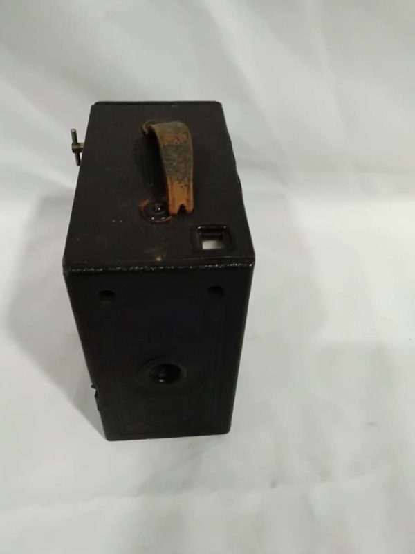 lot 490 vintage box camera