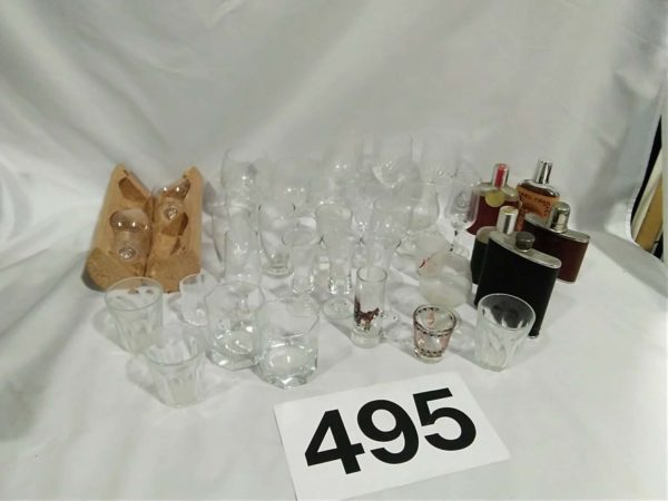 lot 495 box of glassware & hipflasks