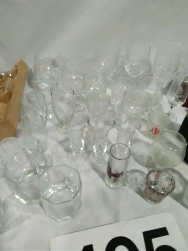 lot 495 box of glassware & hipflasks - Image 2