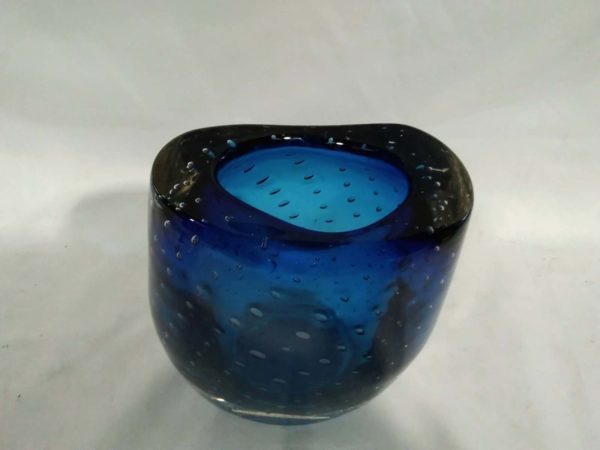 lot 502 vintage blue bubble heavy glass vase - Image 5