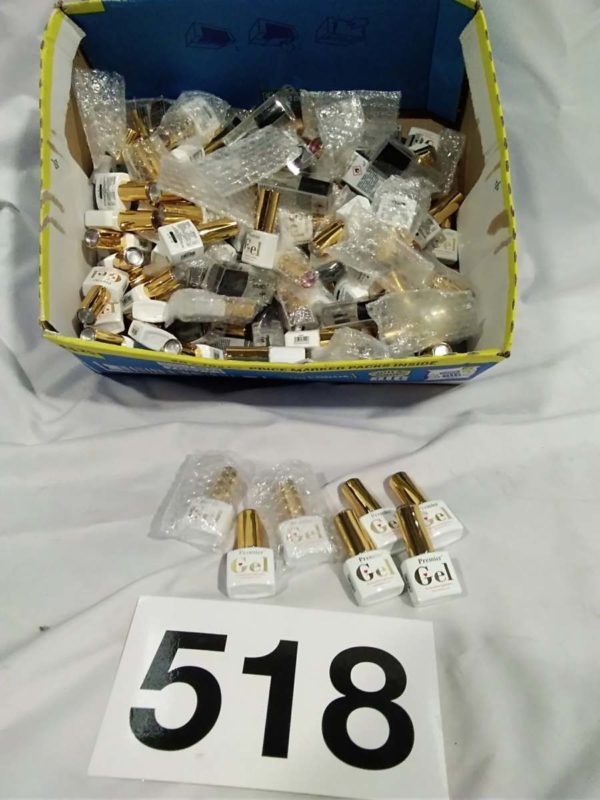 lot 518 quantity of nail polish