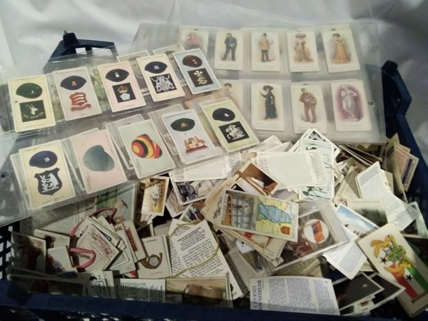 lot 525 qauntity of cigerette & trading cards - Image 7