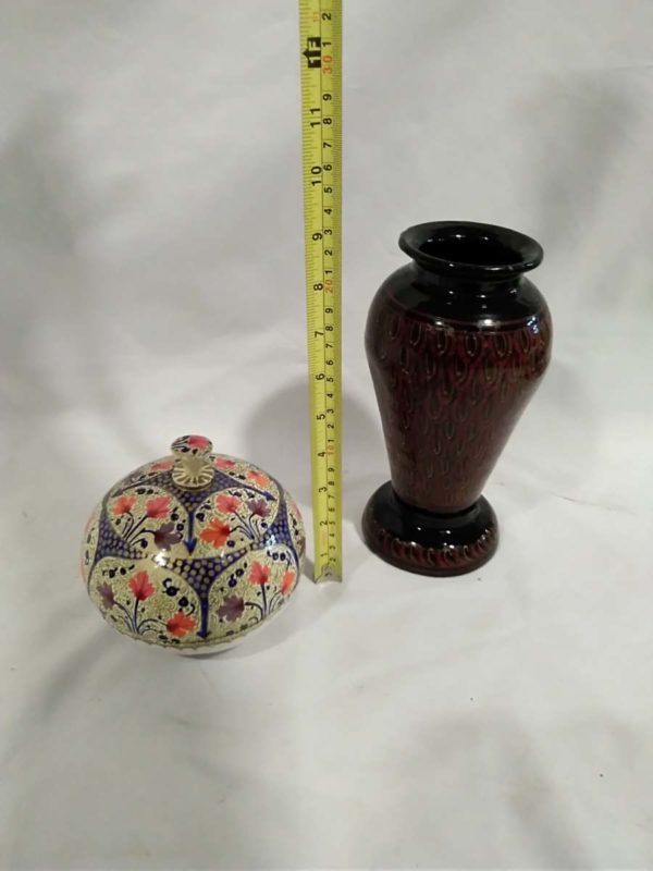 lot 528 decorative papermache vase & lidded pot - Image 3