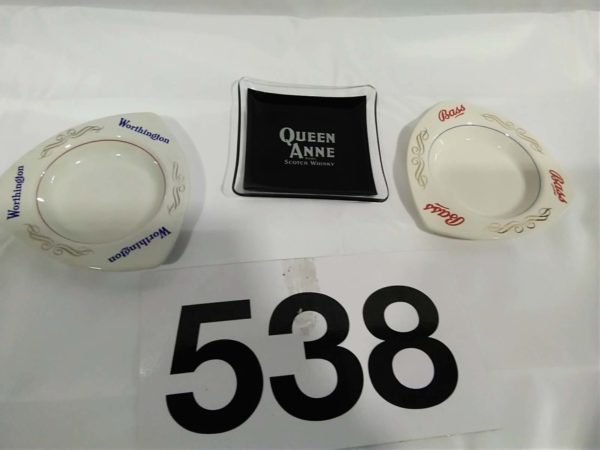 lot 538 3 x  Ash trays Queen Ann & Worthington bass