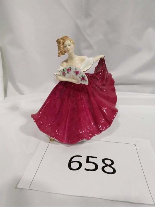 lot 658 royal doulton figurine Elaine HN3741