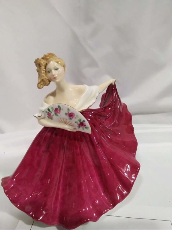 lot 658 royal doulton figurine Elaine HN3741 - Image 2