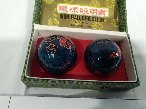 lot 667 cased Chinese balls