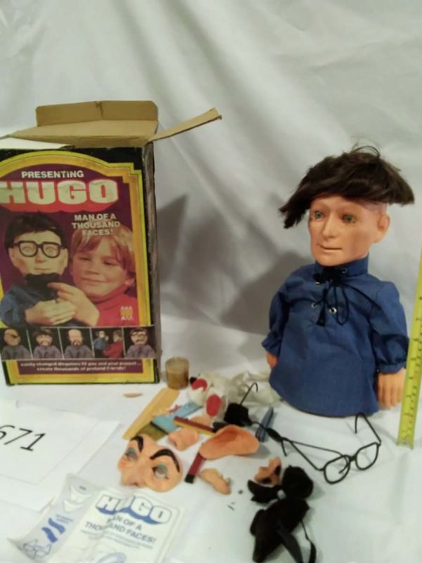 lot 671 Presenting Hugo the man with a thousand faces vintage toy - Image 3