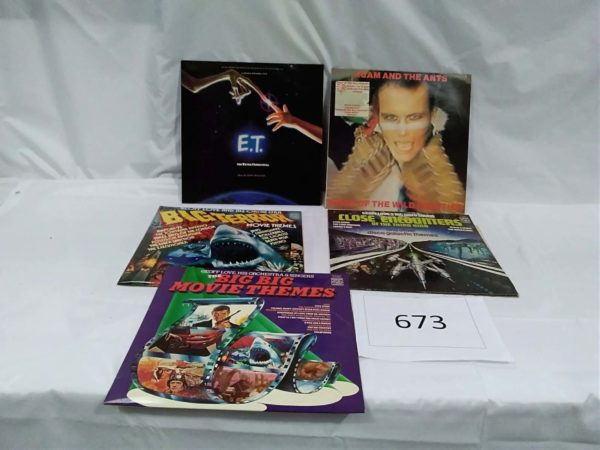 lot 673  collectable vinyl records