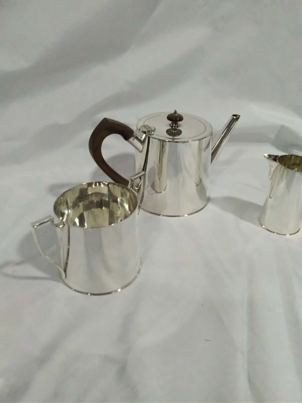 lot 153 stainless EPNS teapot, milk & sugar - Image 4