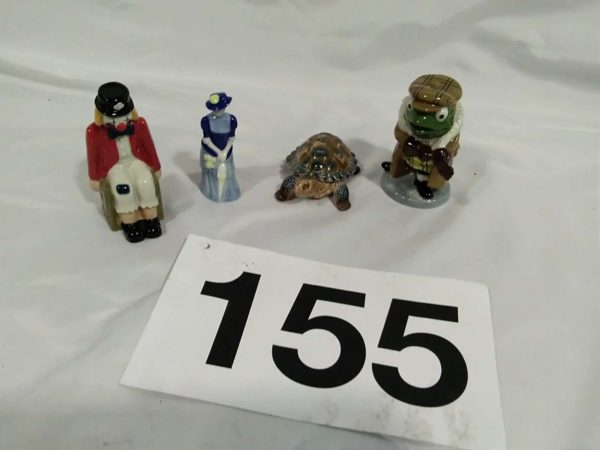 lot 155 4 x piceces of wade inc toad of toad hall