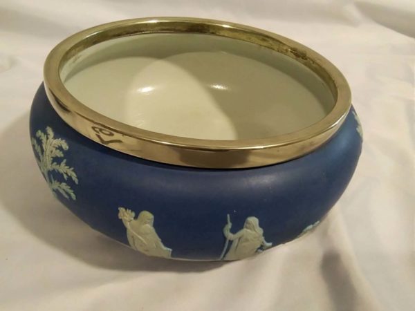 lot 167 2 pieces of Wedgewood bowl & biscuit barrel - Image 5