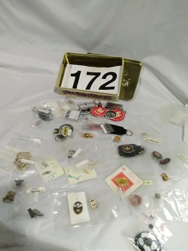 lot 172 collection of badges & keyrings