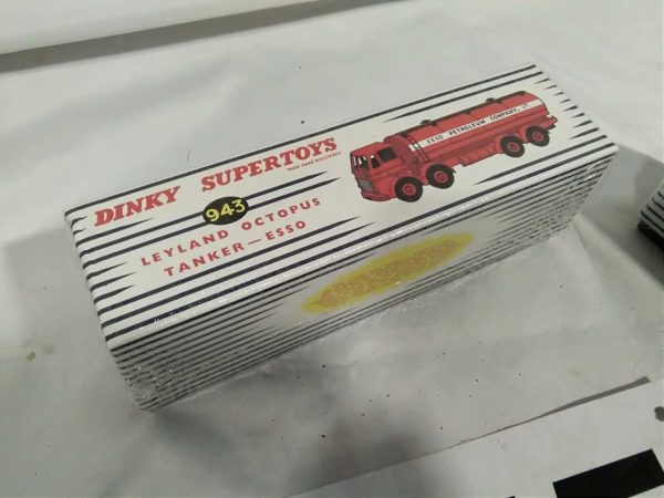 lot 175 2 sealed Dinky model trucks - Image 5