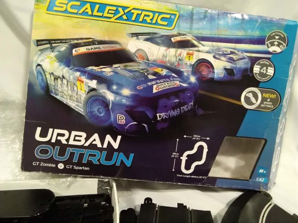 lot 178  Scalextric urban outrun (no cars) - Image 2