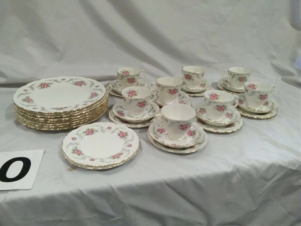 lot 190 quantity of Royal Albert ‘Tranquility’ china