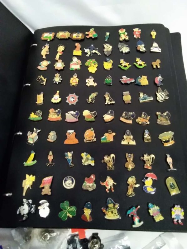 lot 195 collection of pin badges - Image 3