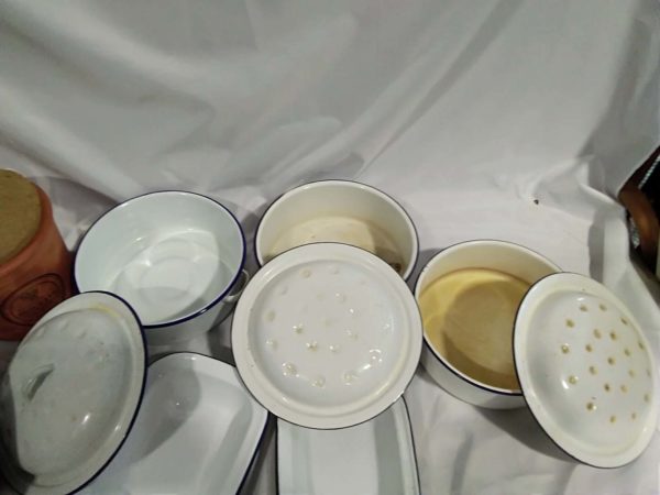 lot 328 enamel & stoneware cookware - Image 5