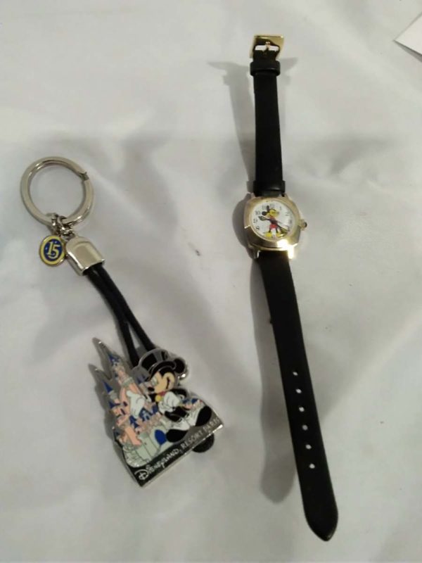 lot 338 wind up mickey mouse watch & keyring