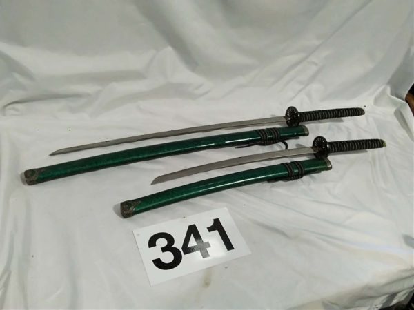 lot 341 ornamental chinese samari style sabers / swords in green cases (small & large)