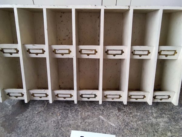 lot 462  wooden wall hanging unit ( has woodwrom) - Image 2