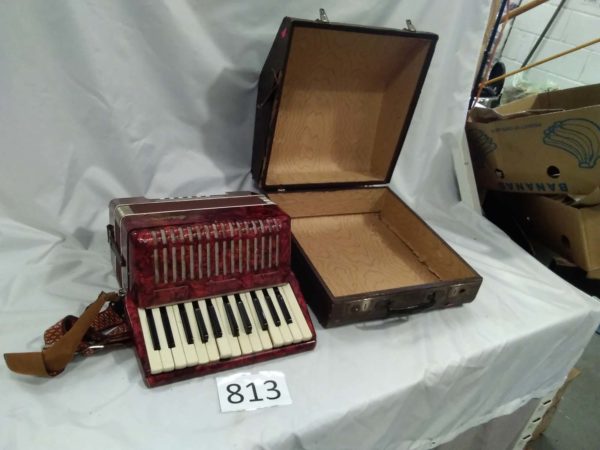 lot 813 cased Galotta accordian