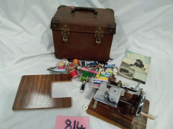 lot 814 Essex mini sewing machine & carry case - Image 3