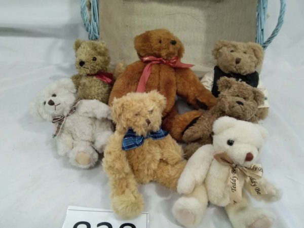 lot 828 basket of jointed teddy bears - Image 2