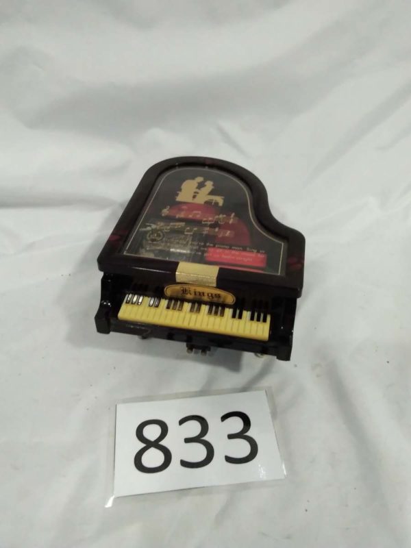 lot 833 vintage Kings piano musical jewellery box (in working order) - Image 2