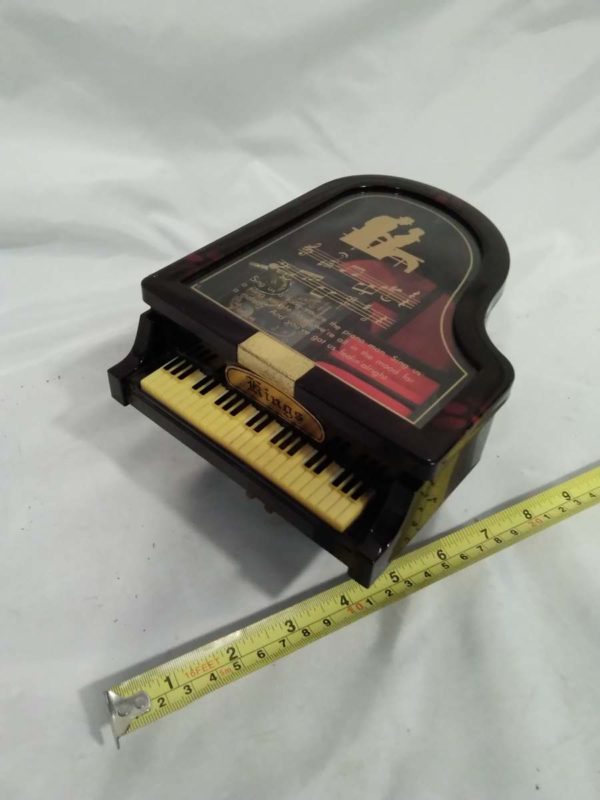 lot 833 vintage Kings piano musical jewellery box (in working order) - Image 3