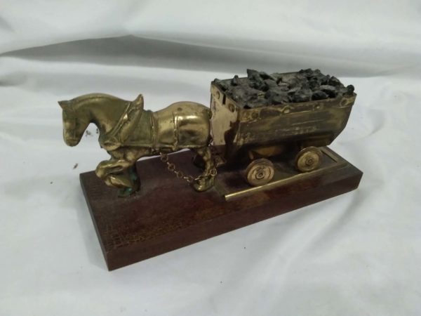 lot 841 ornamental coal  miners horse & cart - Image 4