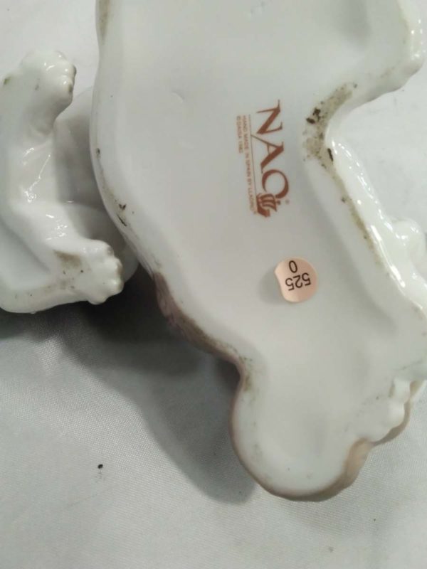 lot 842 Lladro & NAO ornaments, dogs, mary & scroll - Image 5