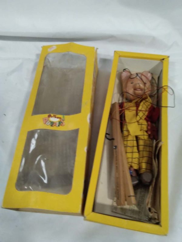 lot 846 boxed vintage Pelham Puppet ” rupert the bear” - Image 5