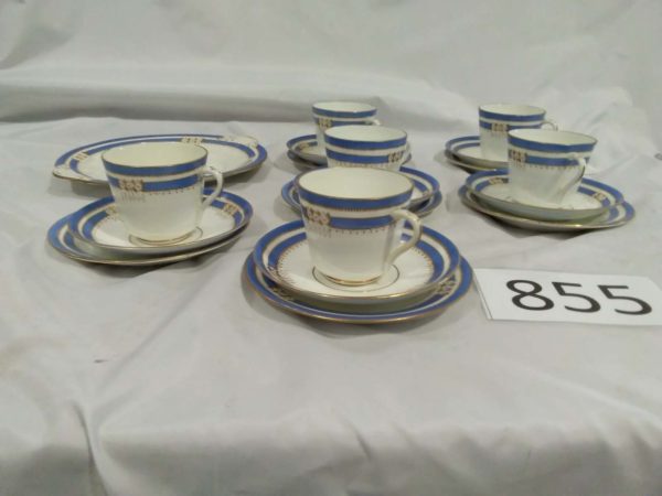 lot 855 vintage Blue & cream Partial tea set - Image 2