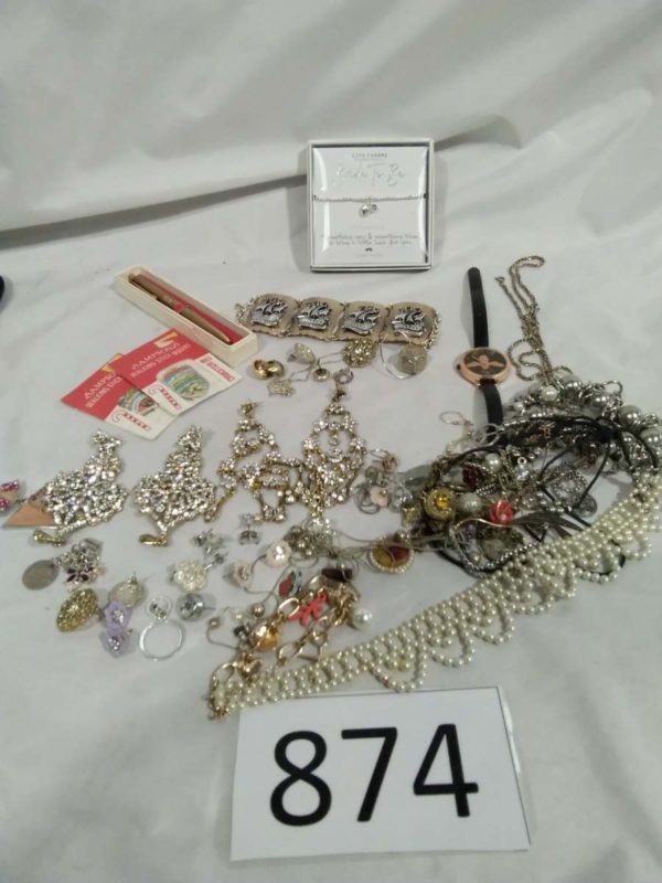 lot 874 costume jewellery