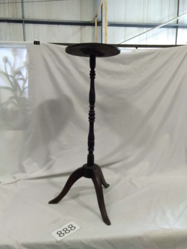 lot 888 vintage wooden pot stand